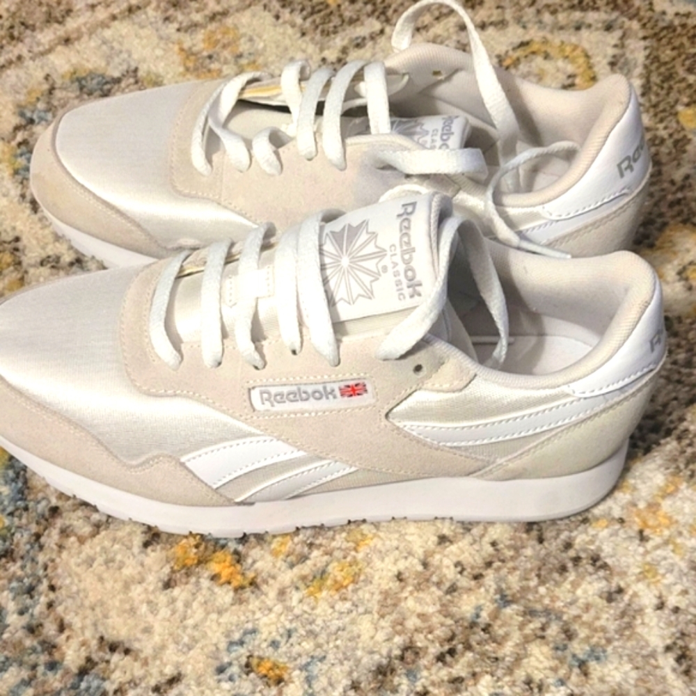 reebok classic white grey